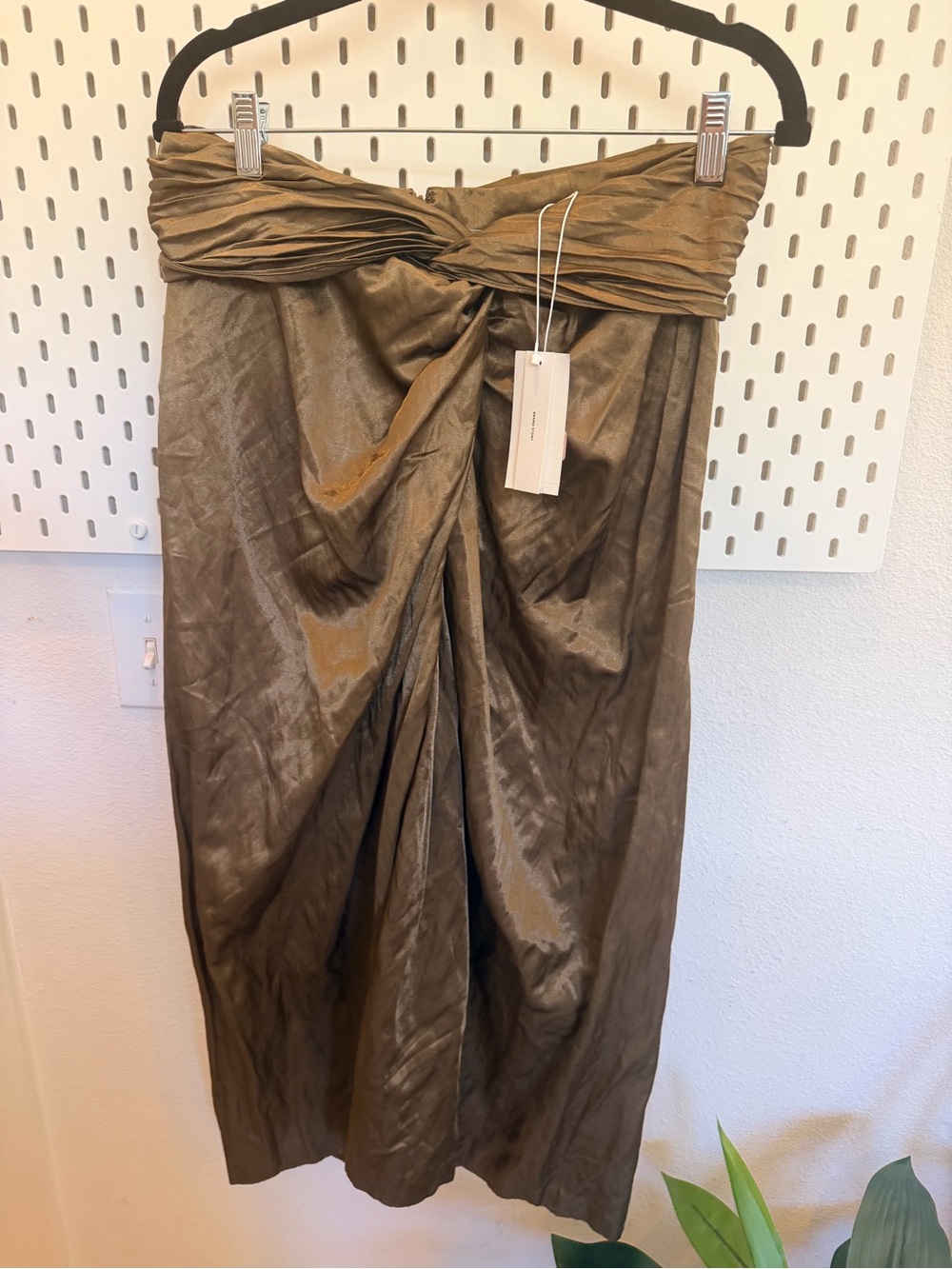 Vince Metallic Bronze Twist Front Draped Midi Skirt NWT Size 8 - Picture 6 of 10